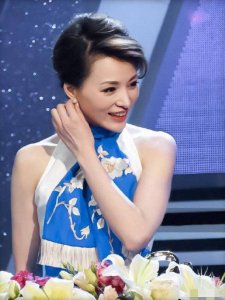 ​央视《读书》推荐的书，董卿建议必看的3本书