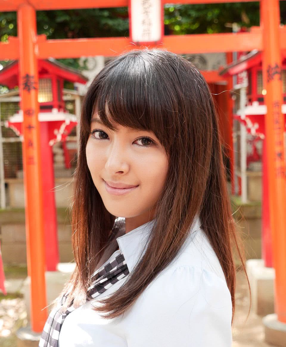 二宫奈奈个人资料写真作品