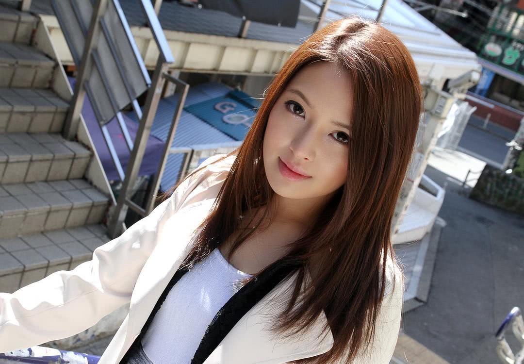 二宫奈奈个人资料写真作品
