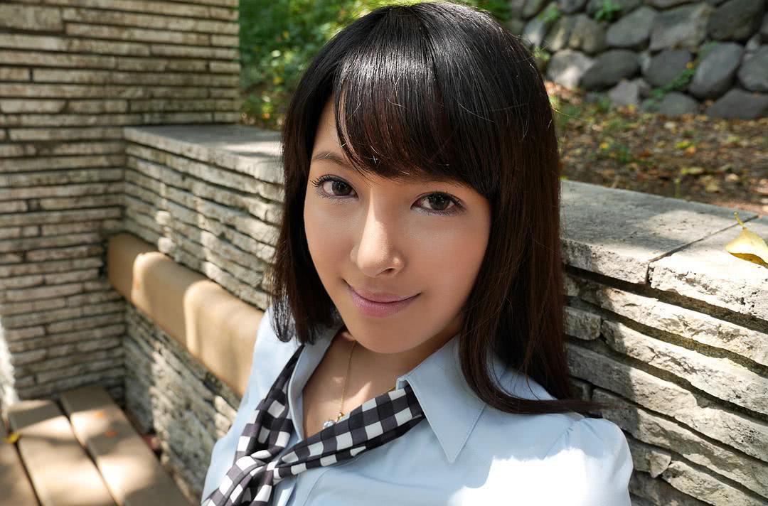 二宫奈奈个人资料写真作品