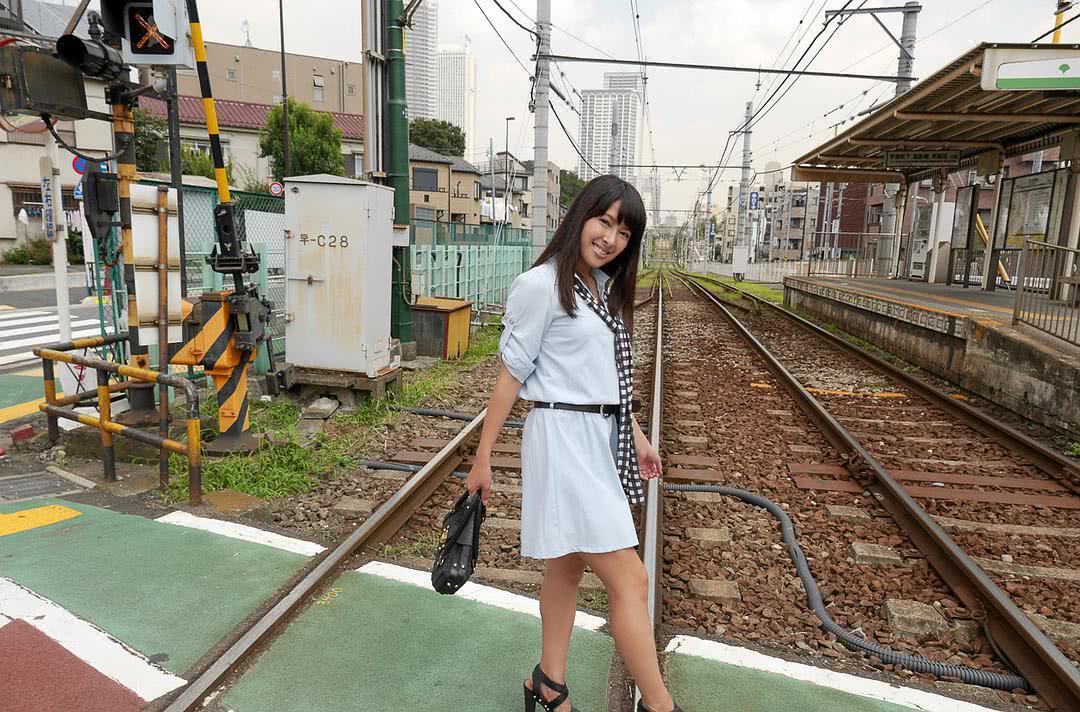 二宫奈奈个人资料写真作品