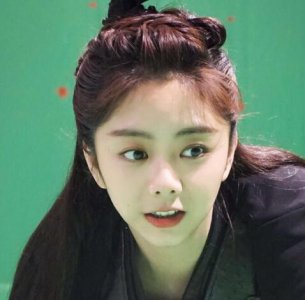 ​谭松韵为什么叫sevenseven是谭松韵英文名吗