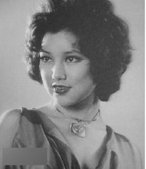 王贝整容失败的原因（被整容坑苦的五位女星）(11)