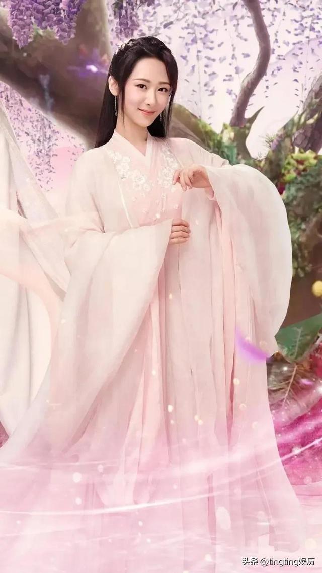 杨紫是从几岁开始当演员的（从童星蜕变成一线女明星的星路历程）(11)