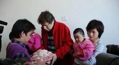 慈善家李春平的个人资料（继承好莱坞影星70亿遗产）(5)