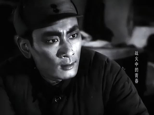 百部旧电影解放战争故事片（经典战争影片战火中的青春）(8)