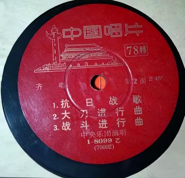 百部旧电影解放战争故事片（经典战争影片战火中的青春）(12)