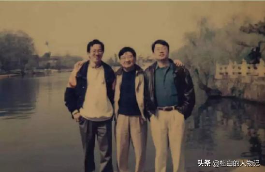 俞敏洪讲述创立新东方背后的故事（从北大辞职到新东方总裁）(5)