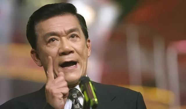 侯耀文闺女和侯耀华争遗产谁赢了（2011年侯耀文骨灰安放仪式）(20)