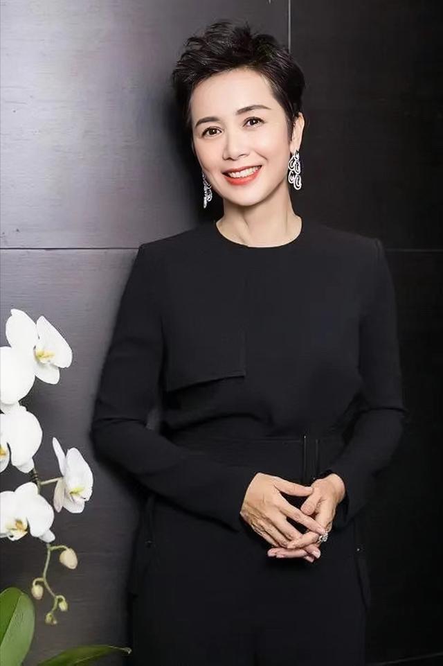 蒋雯丽现在的婚姻状况（结婚30年丈夫屡屡出轨）(27)