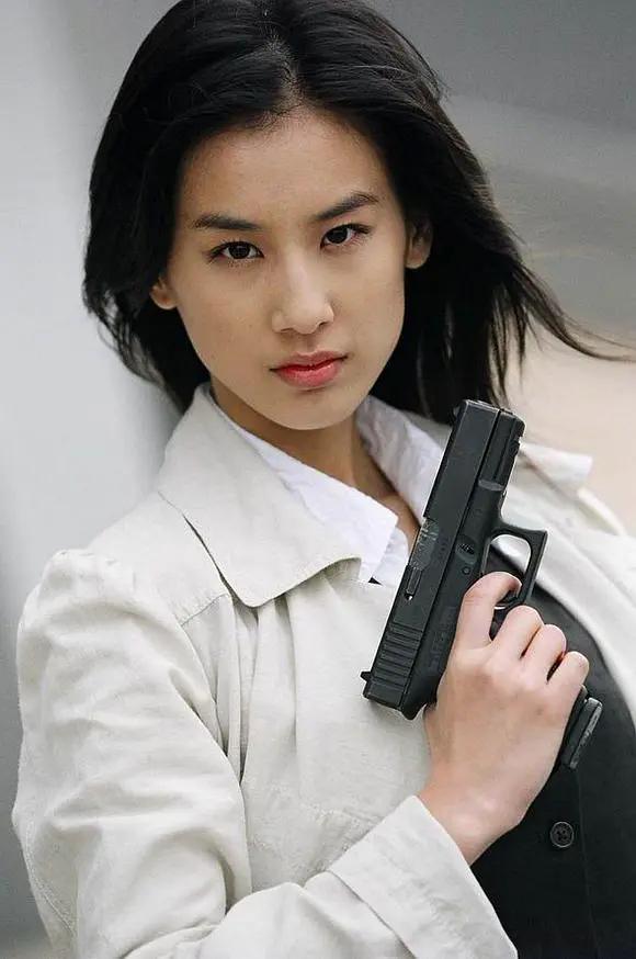 黄圣依周星驰官司谁赢了（周星驰捧红后嫁二婚杨子）(12)