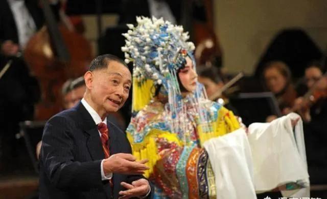 京剧名角李胜素简介（被不少人称为京剧第一美人）(3)