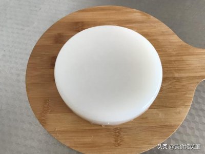 在家自制凉粉的方法(家庭自制凉粉配方做法大公开)
