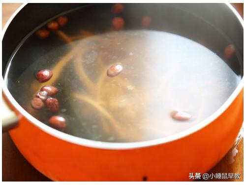 怎么做胡辣汤又简单又好吃（教你家常胡辣汤的简单做法）(6)