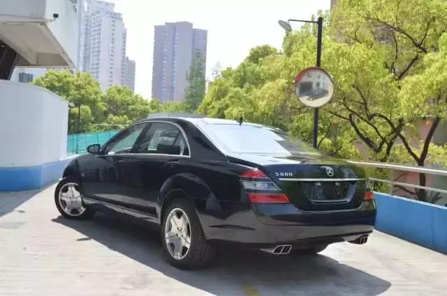 奔驰s600变化(经典永不落伍气势依然强大)(10)
