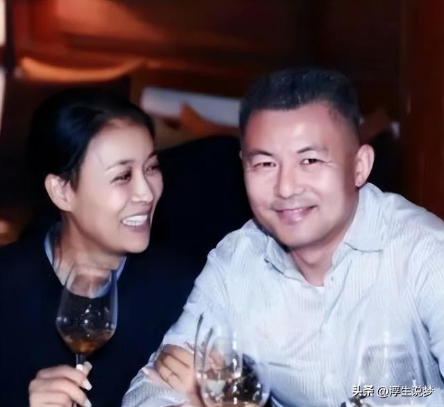 田震和那英的成绩比较（22年后再看那英田震各自的境遇）(46)
