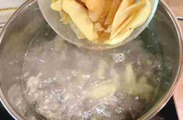 青头鸭怎样做好吃,青头鸭煲汤的做法大全集图6