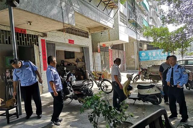 双层卧铺客车严重事故（客车高速路下客）(3)