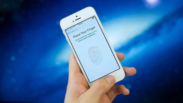 新的iphone可以指纹解锁吗(戴口罩能解锁iPhone了)(1)