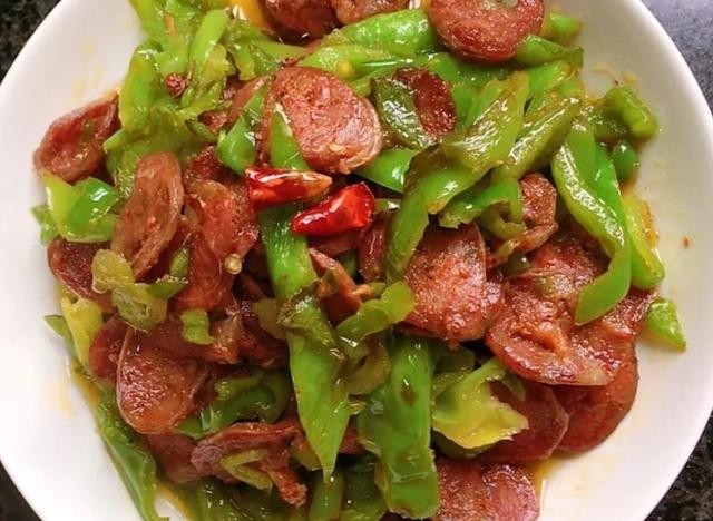腊肠要怎么烹饪(腊肠的两种家常做法)(5)
