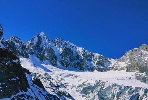 玉龙雪山位于云南哪里