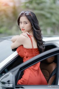​好看车模（图赏-靓丽车模）
