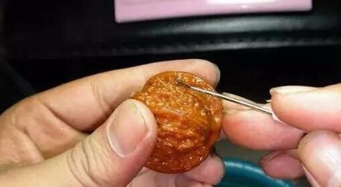 文玩核桃凹槽里面黑怎么去除,文玩核桃缝隙里的黑色怎么去除图4