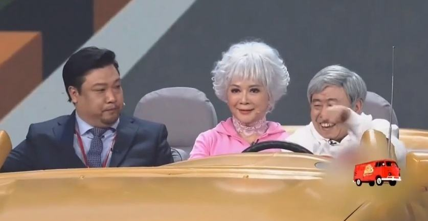 8岁成国家一级演员，35岁辞副处级职务，38岁上春晚，贾冰太绝了"