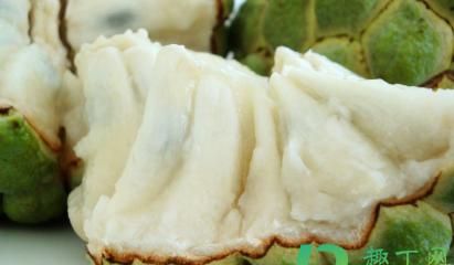 在超市释迦果放在冰箱买回来是硬的，切了一个小口，怎么快点吹熟