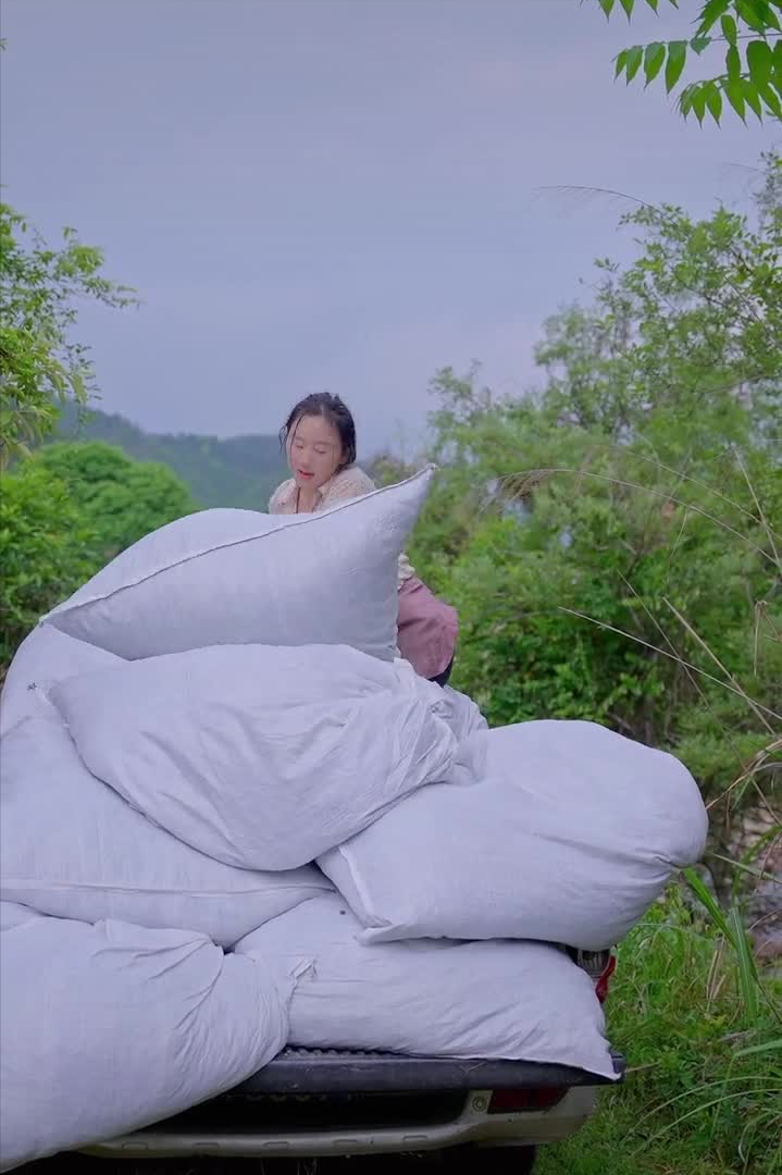 乡愁沈丹：从离异负债到带全村人致富，单亲妈妈如何完成蜕变？