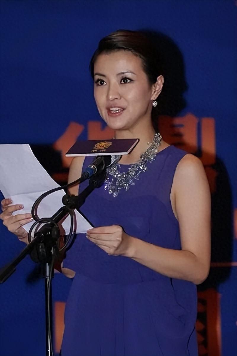 涂经纬个人资料：从贵州贵阳走出来的央视著名主持人，男友在雾中迷路了