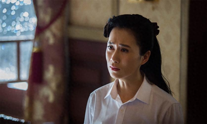 温峥嵘个人资料：从乡村少女到大屏女神，与初恋从校园到婚纱，幸福至今