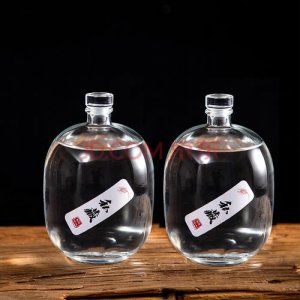 ​白酒多少毫升是一斤(一斤多白酒是多少毫升)