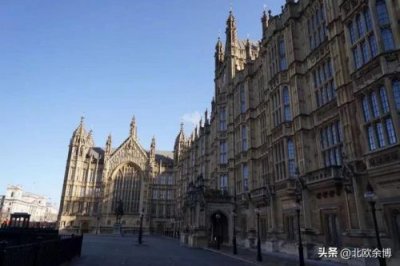 ​英国国会大厦是什么建筑风格(英国国会大厦介绍)