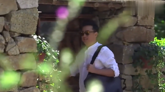 黄磊:坐拥100亿资产却很低调,在娱乐圈的人脉地位超乎你想象
