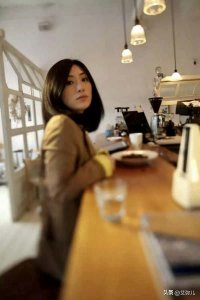 ​抗癌姑娘与陈奕迅的10年之约（孤勇者歌词是谁写的）