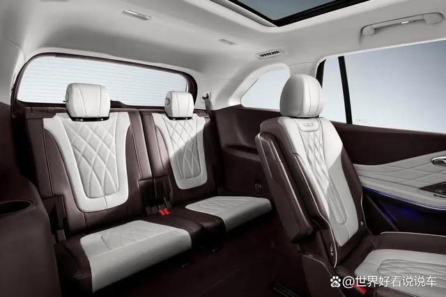 红旗这3款全新SUV很值得买，有CCPC冠军车型，还有大6座超舒适SUV-