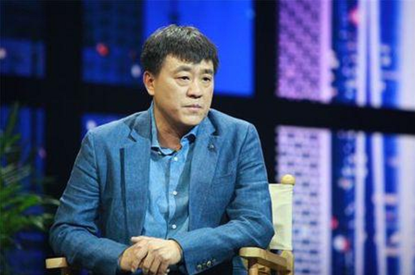 有妻万事足的著名演员何冰，婚后事业飙升，赚的钱全部上交给老婆