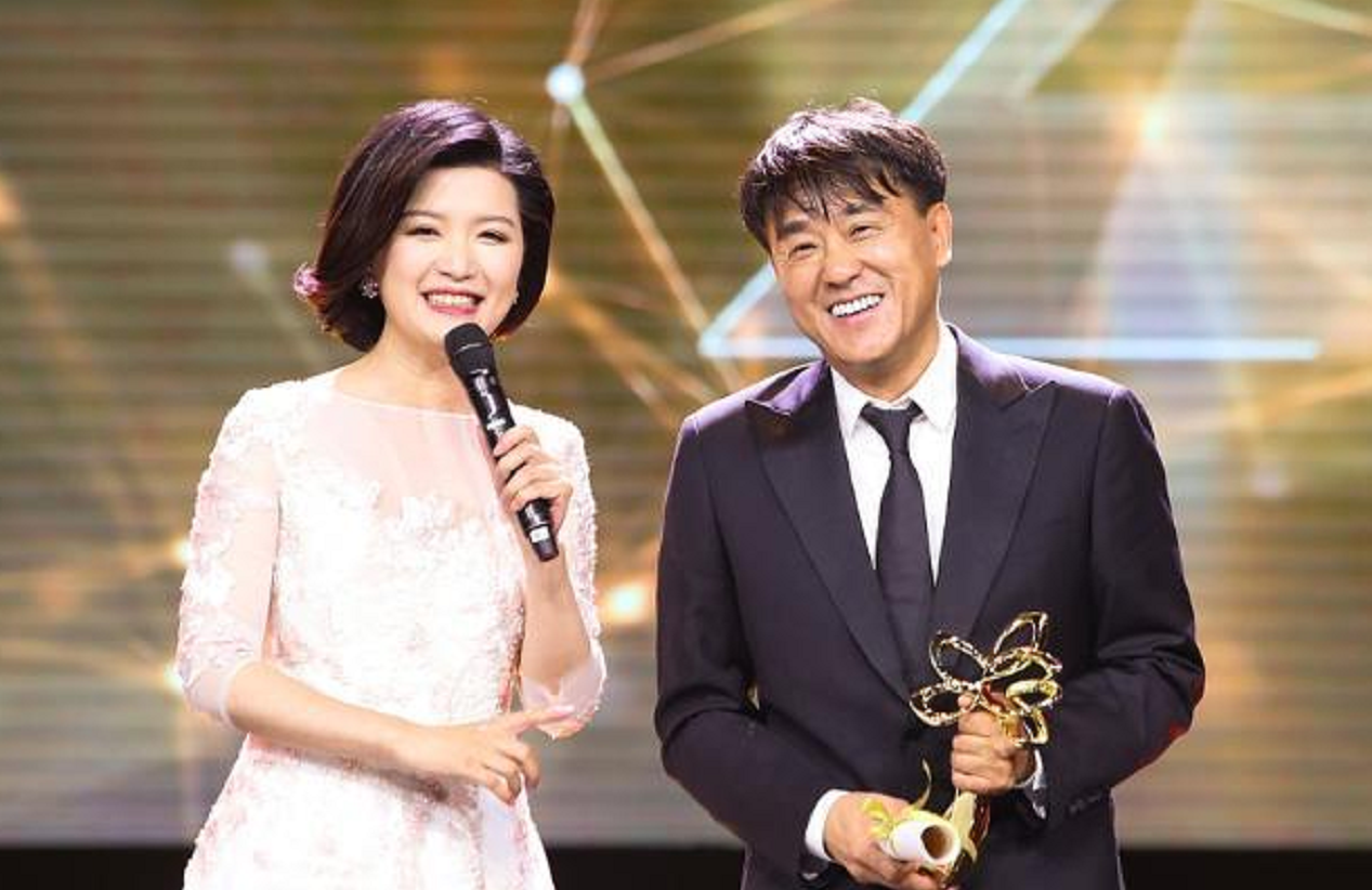 有妻万事足的著名演员何冰，婚后事业飙升，赚的钱全部上交给老婆
