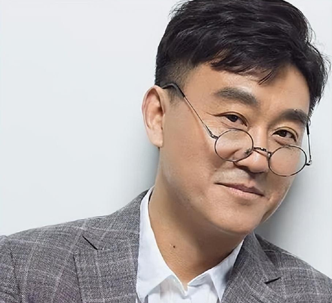 有妻万事足的著名演员何冰，婚后事业飙升，赚的钱全部上交给老婆