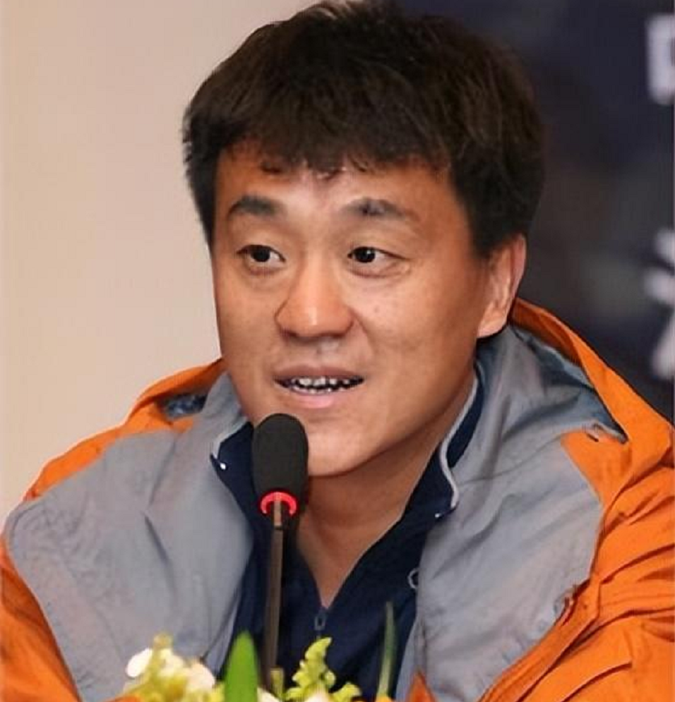 有妻万事足的著名演员何冰，婚后事业飙升，赚的钱全部上交给老婆