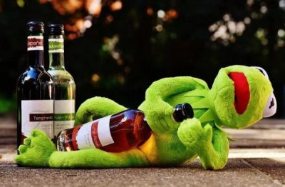 ​喝完酒检查妇科还准确吗?(喝完酒就拉血是怎么回事)