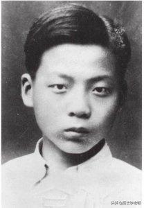 ​邓稼先的主要事迹简介（26岁回国，34岁参加中国原子弹研制）