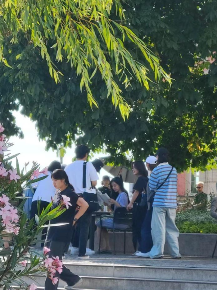 金秀贤与金智媛主演《泪之女王》遭遇播出时间变动，引发热议！