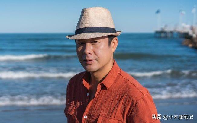 6岁张颂文成顶流，现身机场被粉丝围堵，坦言不适应被接机"