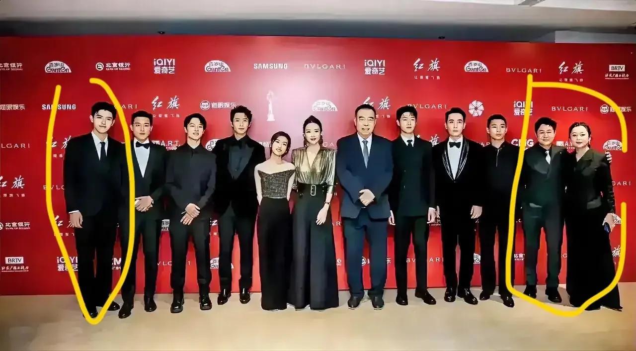 章子怡身高 :160的张子枫,同框164的章子怡,瞬间被碾压,谁谎报身高?