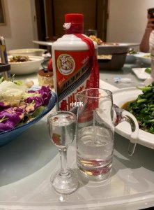 ​茅台酒2017价格飞天(2017年飞天茅台酒多少钱一瓶)