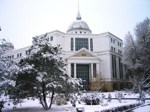 吉林大学在长春哪个位置(吉林大学在哪里)