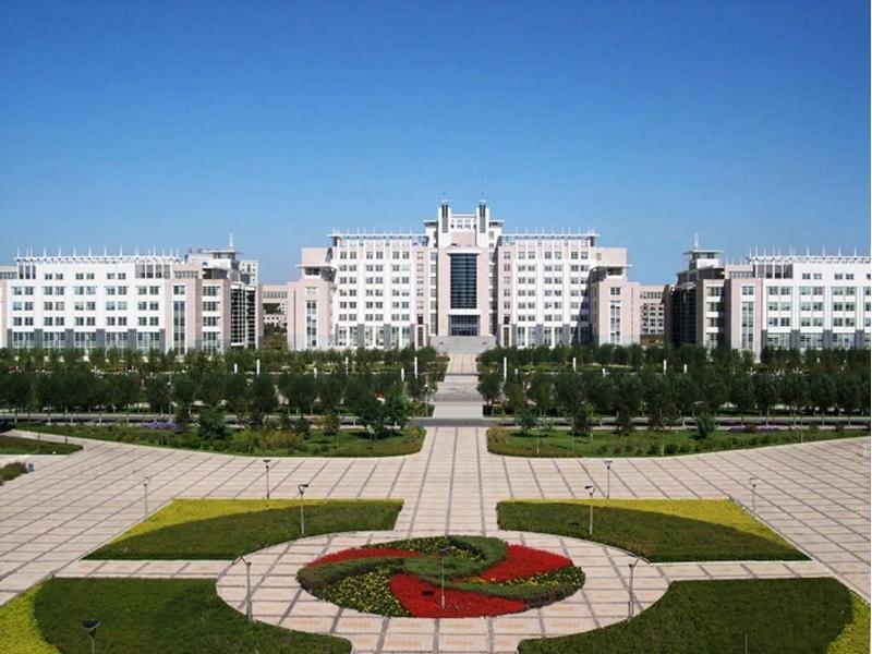 吉林大学在长春哪个位置(吉林大学在哪里)