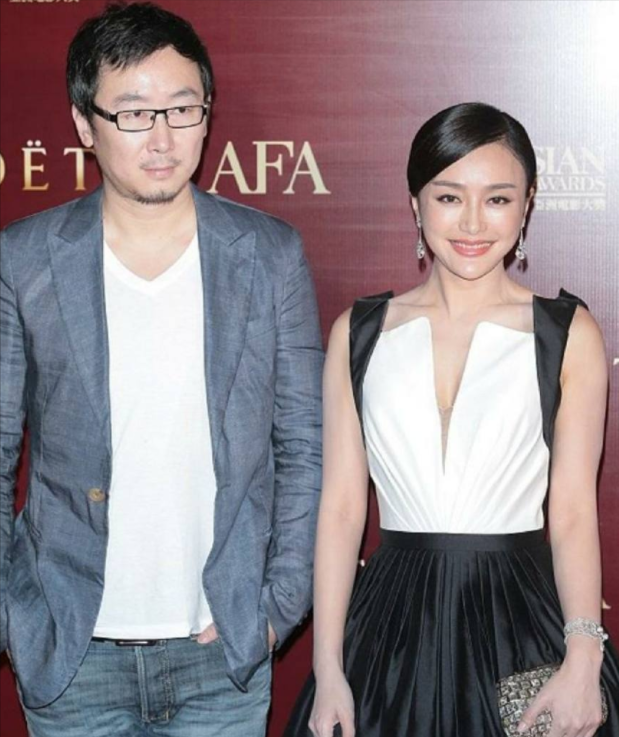 央视主播胡蝶:倒贴 50万与陆川闪婚,婚后分居生下一儿一女